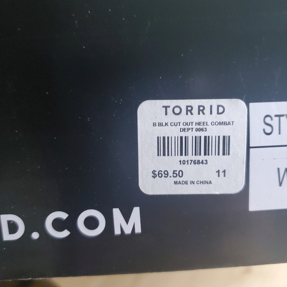 NIB TORRID LACE UP WILLOW COMBAT BOOT - Picture 8 of 12